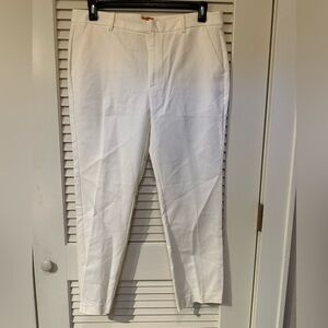 Boutique white crop pants.